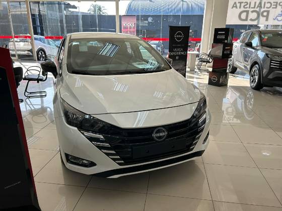 NISSAN VERSA 1.6 16V FLEX ADVANCE XTRONIC NISSAN VERSA 1.6 16V FLEX ADVANCE XTRONIC